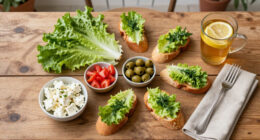 Bruschette Di Lattuga Con Insalata Alla Greca